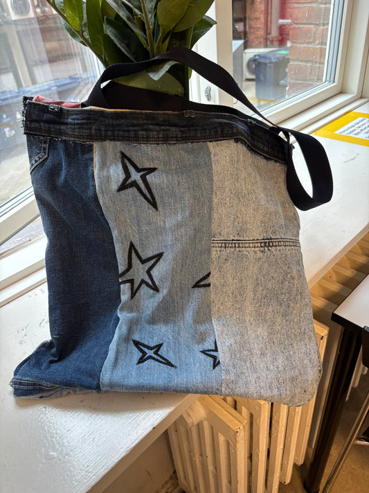 Cosmic Reef tote - Stars above, sea life within